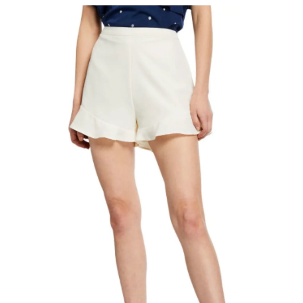 ♥️ Cupcakes and Cashmere Lancer Ruffle Short